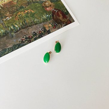 green earring